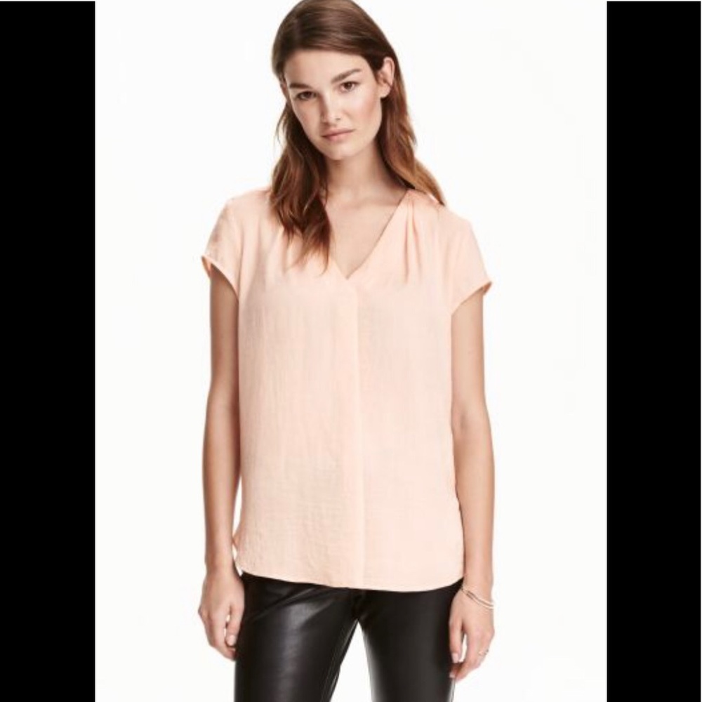 3/$30 🌺 H&M Pink Flowy Short Sleeve Blouse Sz 12